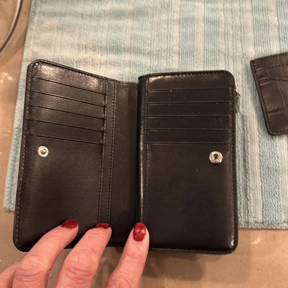 Marc Jacob’s black leather wallet and card case - Picture 2 of 5